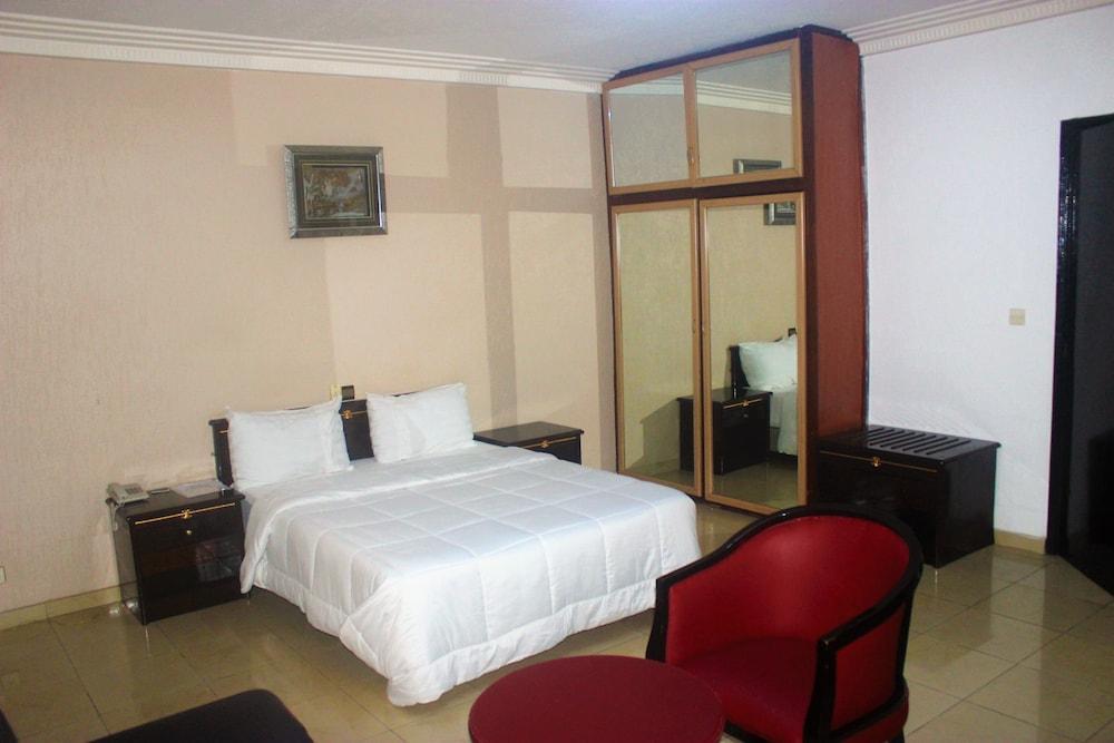Riviera Hotel Benin 코토누 외부 사진