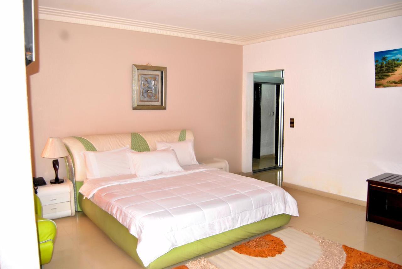 Riviera Hotel Benin 코토누 외부 사진