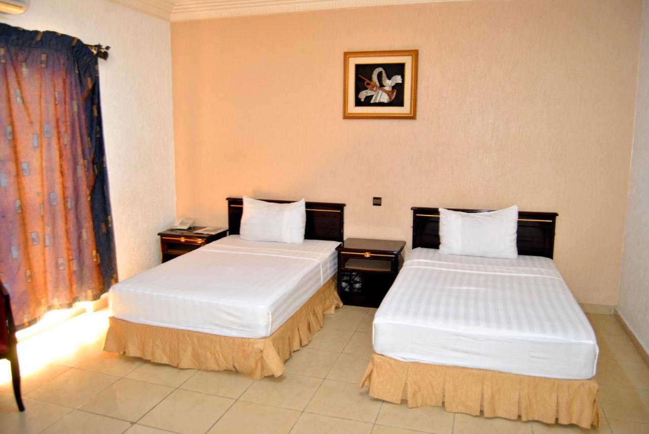 Riviera Hotel Benin 코토누 외부 사진